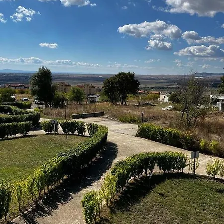 Gorgeous, 3 Bed At Bay View Кошарица