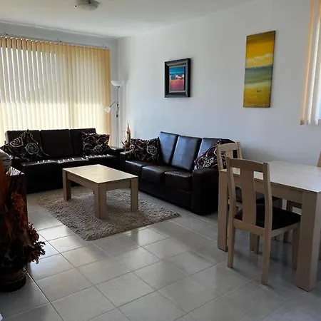 Apartment Gorgeous, 3 Bed At Bay View *